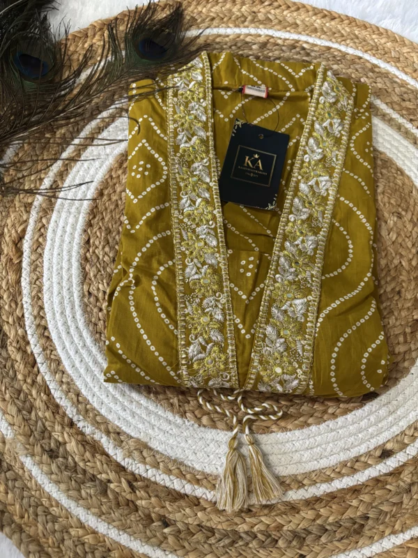 Mustard yellow Pure Cotton Set with High V-Neck Thread Work - Image 2