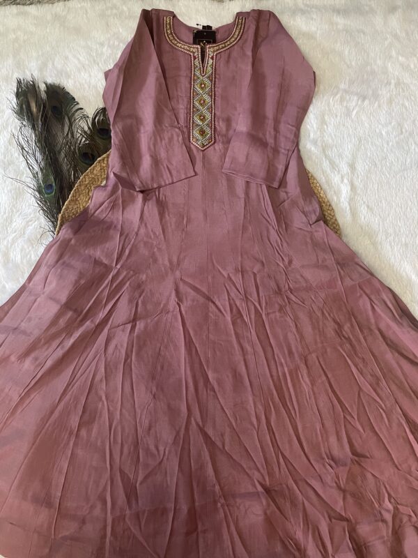 Light Lavender Solid Silk Umbrella Kurta Set with Neck Work - Image 4