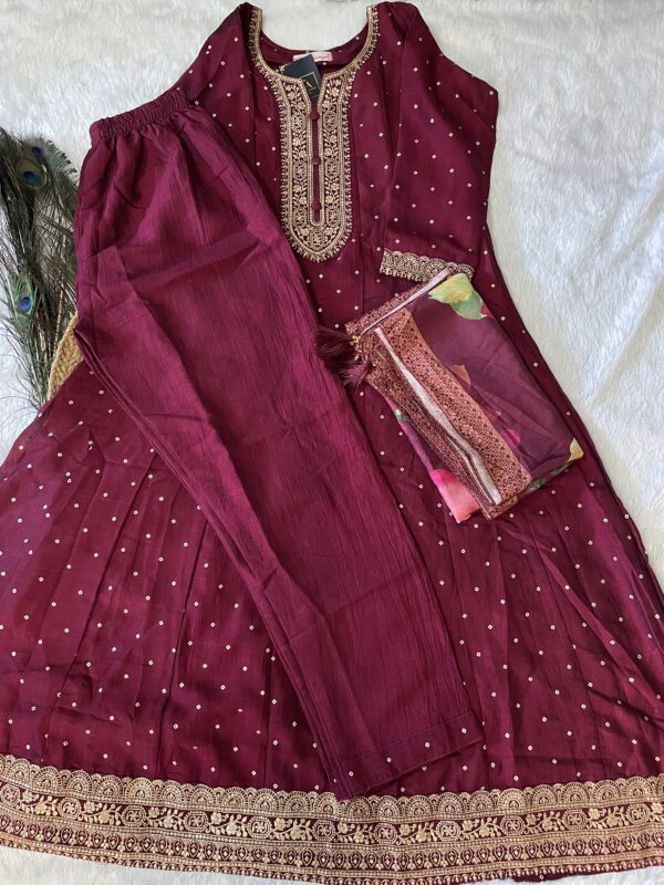 Wine Georgette Umbrella Kurta Set with All-Over Print and Neck Embroidery - Image 4